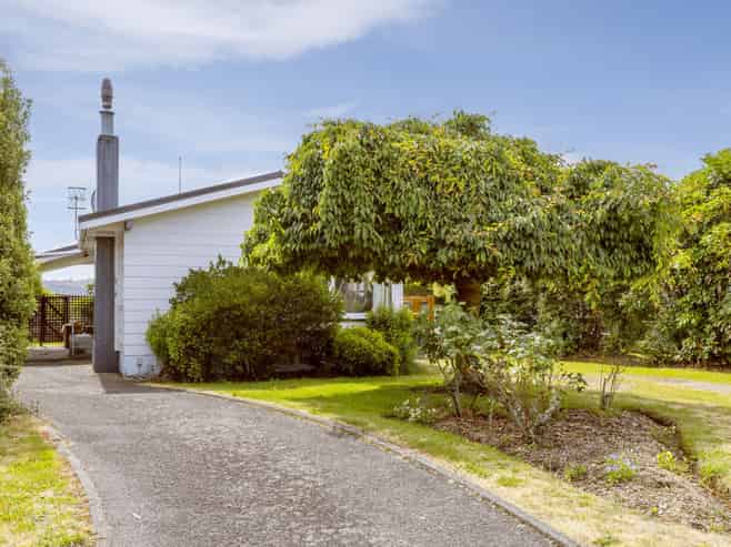 17 Richmond Avenue, Richmond Heights