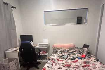 101 Golf Road, New Lynn