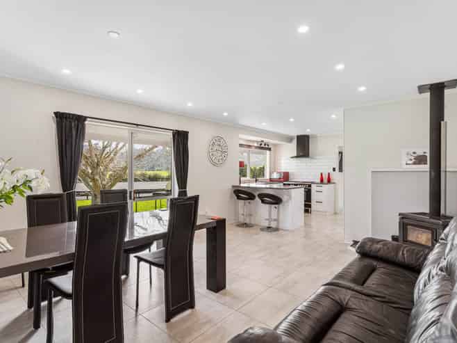 230 Lyons Road, Mangatawhiri