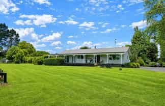 230 Lyons Road, Mangatawhiri