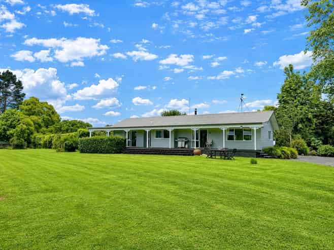 230 Lyons Road, Mangatawhiri