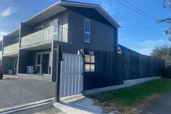 38a Breakwater Road, Moturoa