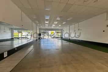 HIGH EXPOSURE RETAIL – PRIME SAINT JOHNS