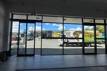 HIGH EXPOSURE RETAIL – PRIME SAINT JOHNS