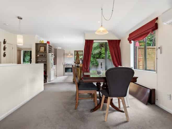 30 Futuna Close, Karori