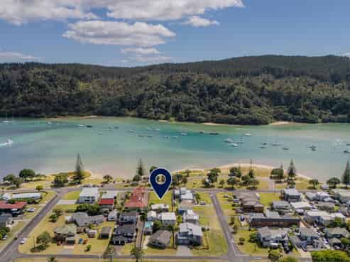 403A Beach Road, Whangamata