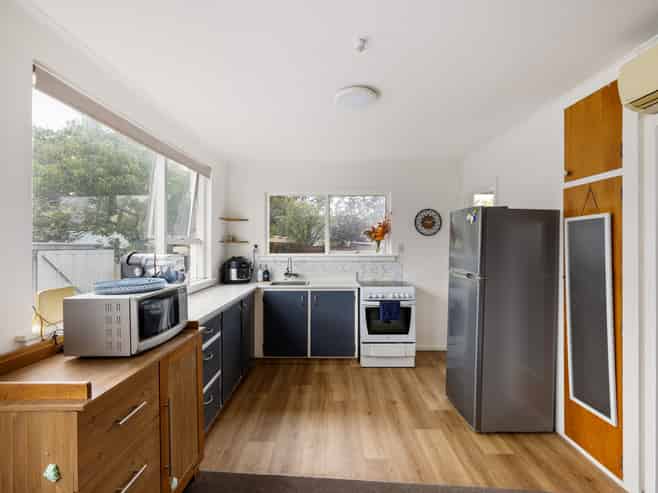 2/374B Pages Road, Aranui