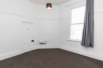 2/57 Majoribank Street, Mount Victoria