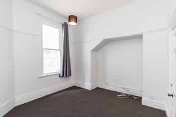 2/57 Majoribank Street, Mount Victoria