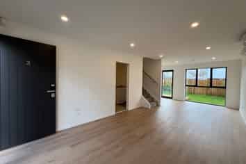 4/15 Oakland Avenue , Papatoetoe