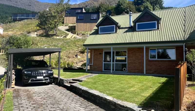 B/16 Greenstone Place, Fernhill/Sunshine Bay