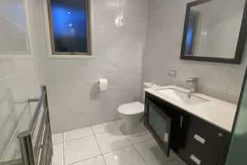 114 Oceanview Road, Mount Maunganui