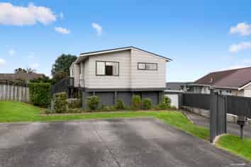 10 Acland Place, Botany Downs