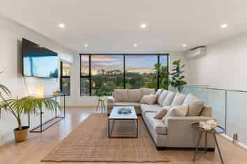 65 Vandeleur Avenue, Birkdale