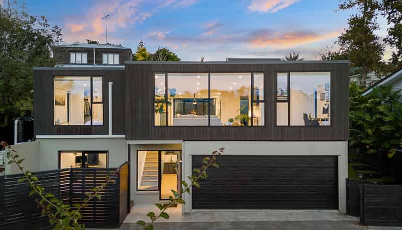 65 Vandeleur Avenue, Birkdale