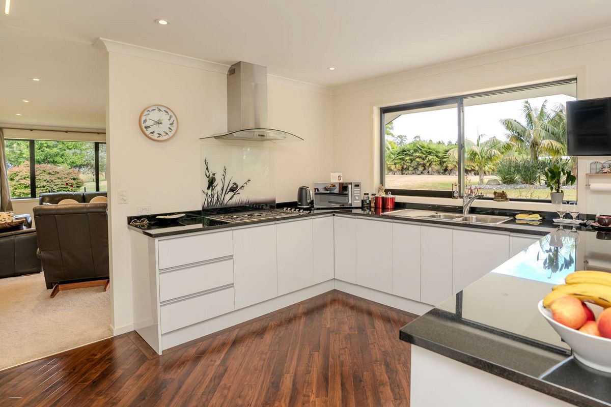 LIFESTYLE, CLOSE TO WAIPAPA & KERIKERI - Więcej
