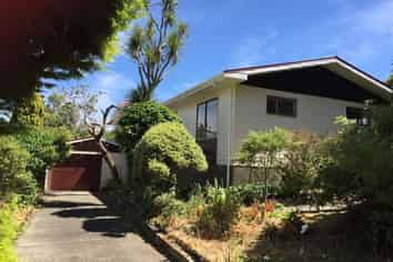 98 Stewart Dr, Newlands