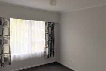 98 Stewart Dr, Newlands