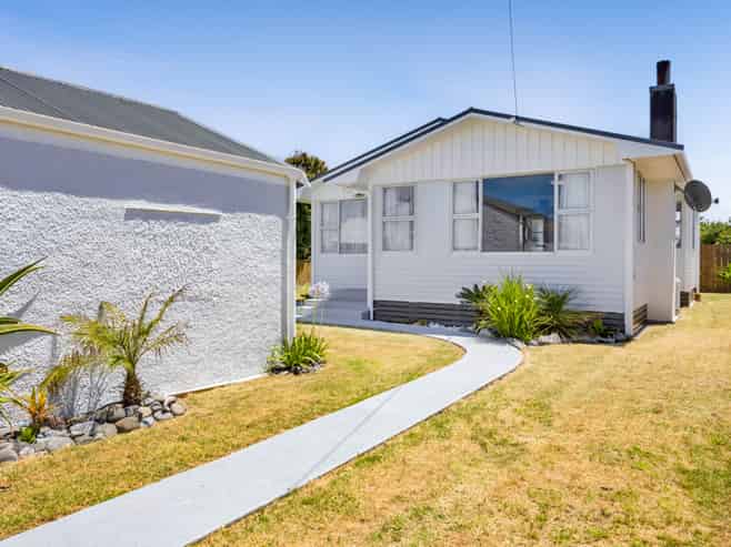 28A Napier Street, Opunake