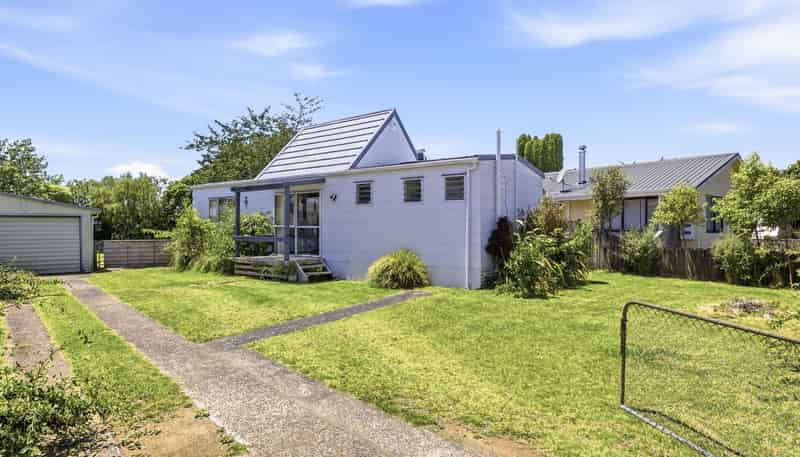 16 Poihaere Street, TURANGI