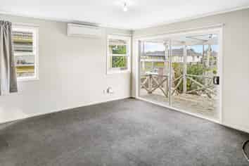 39 Tyrone Street, Otara