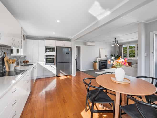 32 Palmerston Road, Havelock North