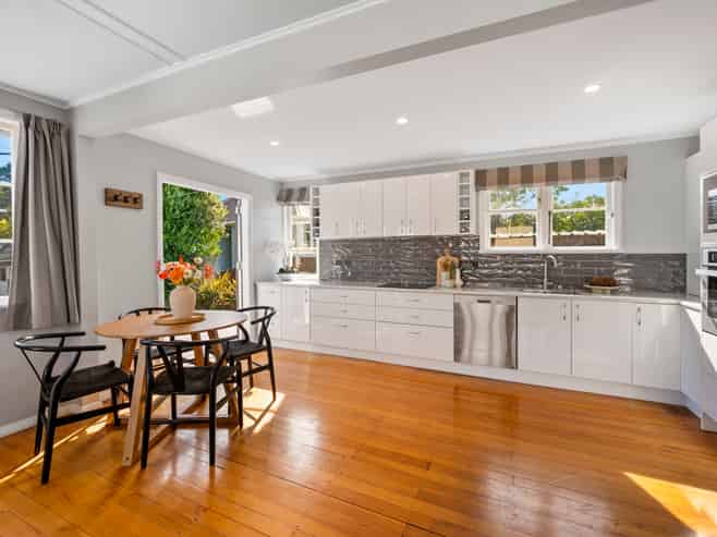 32 Palmerston Road, Havelock North