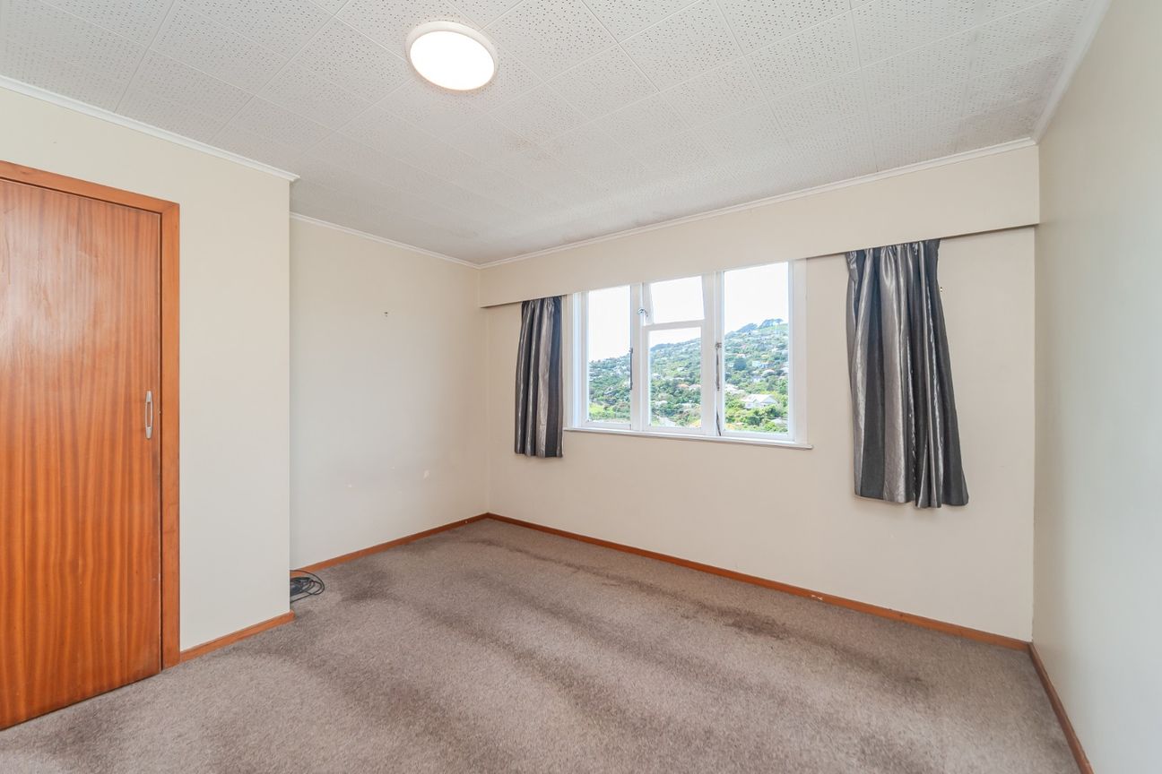 Spacious Four-Bedroom Home – Prime Karori Location - Widok 6
