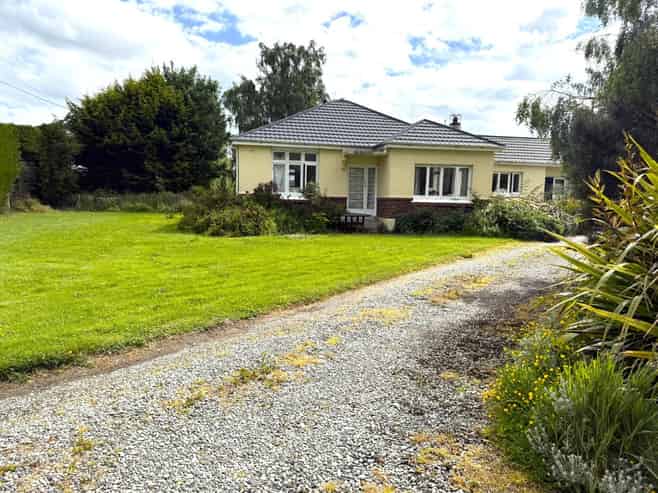 389 Mckenzie Road, Browns