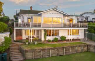 21 Victoria Heights, Stepneyville