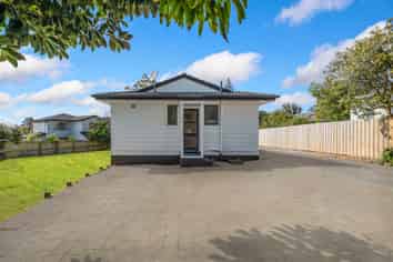 20A McKinstry Avenue, Mangere East