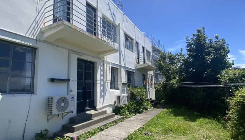 2/243 The Terrace, Te Aro