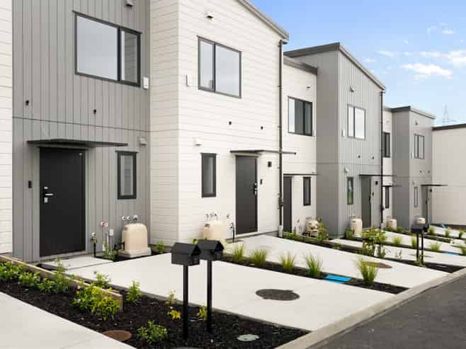 25 Awhi Lane, Massey