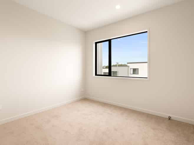 25 Awhi Lane, Massey