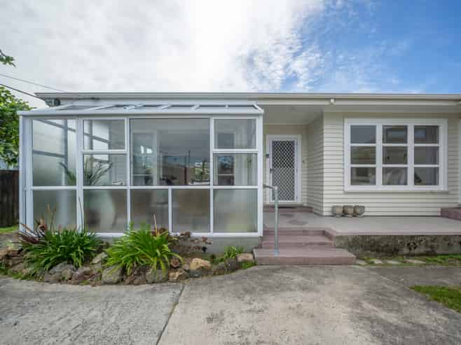 44 Ellesmere Avenue, Miramar