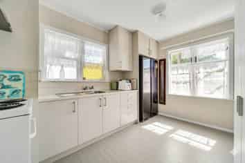 13 Norana Avenue, Favona