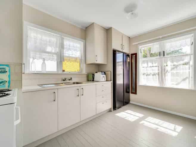 13 Norana Avenue, Favona