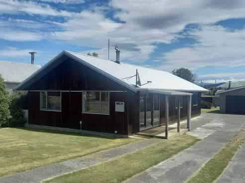 3 Clifden Highway, Tuatapere