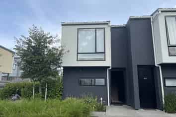 4/5 Parson Lane , Papatoetoe