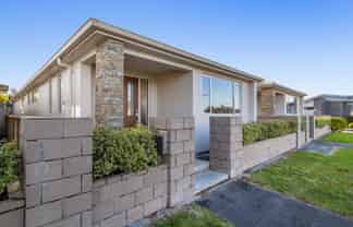 26 Scoria Close, Pyes Pa