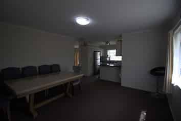 8 Watersfield Place, Flat Bush