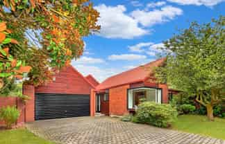 12 Rembrandt Place, Burnside