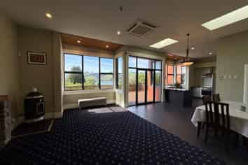 16 Ascog Road, Ravensbourne