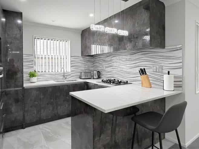 18b Calvert Avenue, Mangere East