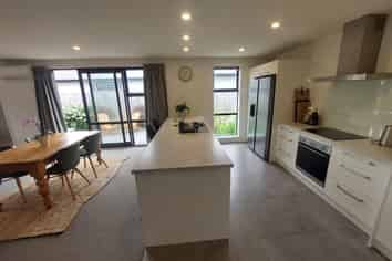 33 Robert Duncan Road, Belfast