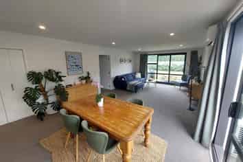 33 Robert Duncan Road, Belfast