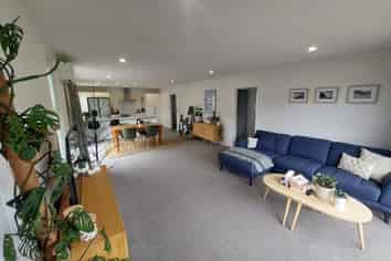 33 Robert Duncan Road, Belfast