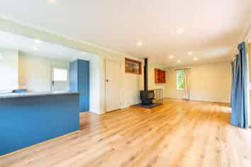 86 Grants Road, Marchwiel