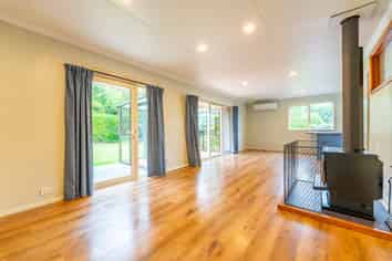 86 Grants Road, Marchwiel