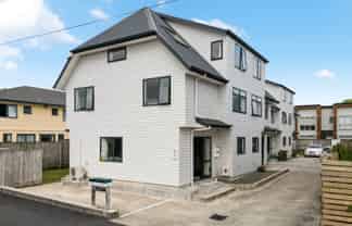 24a Hogan Street, Hamilton East